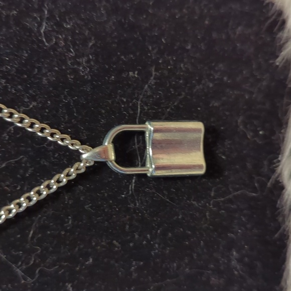 Silver tone 3 chains -  lock , chain and heart necklace - Picture 2 of 4